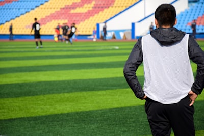 آخر أخبار كرة القدم الأوروبية الحلقة الأخيرةمفاجآت وانقلابات في المشهد الأوروبي